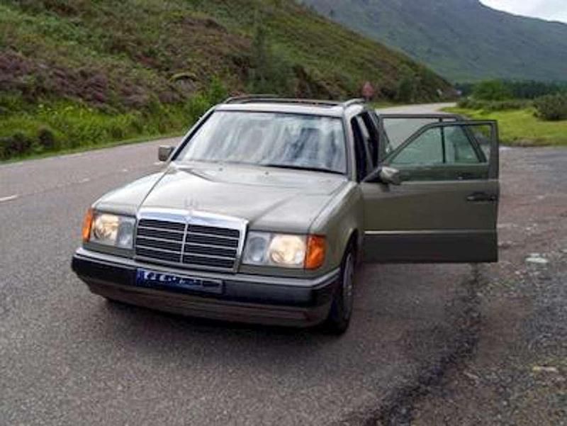 Gebraucht Mercedes 250 90 PS (66 kW) 1991 Beige Kombi