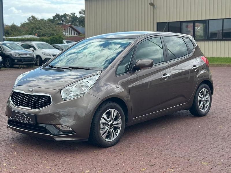 Braun Gebraucht 2016 Kia Venga 2 Kleinwagen | 11.900 € (Fairer Preis) - Bild 1/4