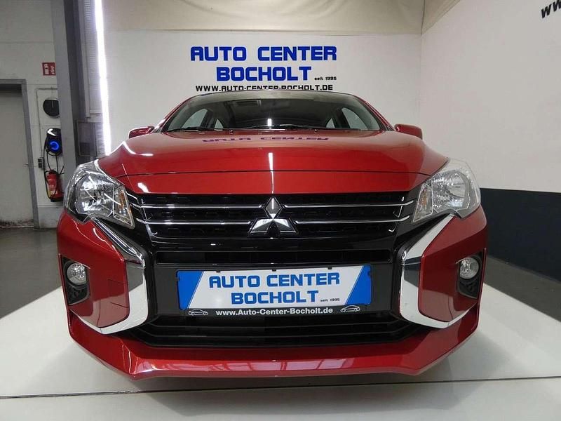 Rot Gebraucht 2024 Mitsubishi Space Star Select Kleinwagen | 11.900 € (Guter Preis) - Bild 1/4