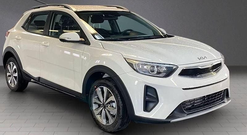 Weiß Gebraucht 2025 Kia Stonic Vision SUV | 18.000 € (Superpreis) - Bild 1/4