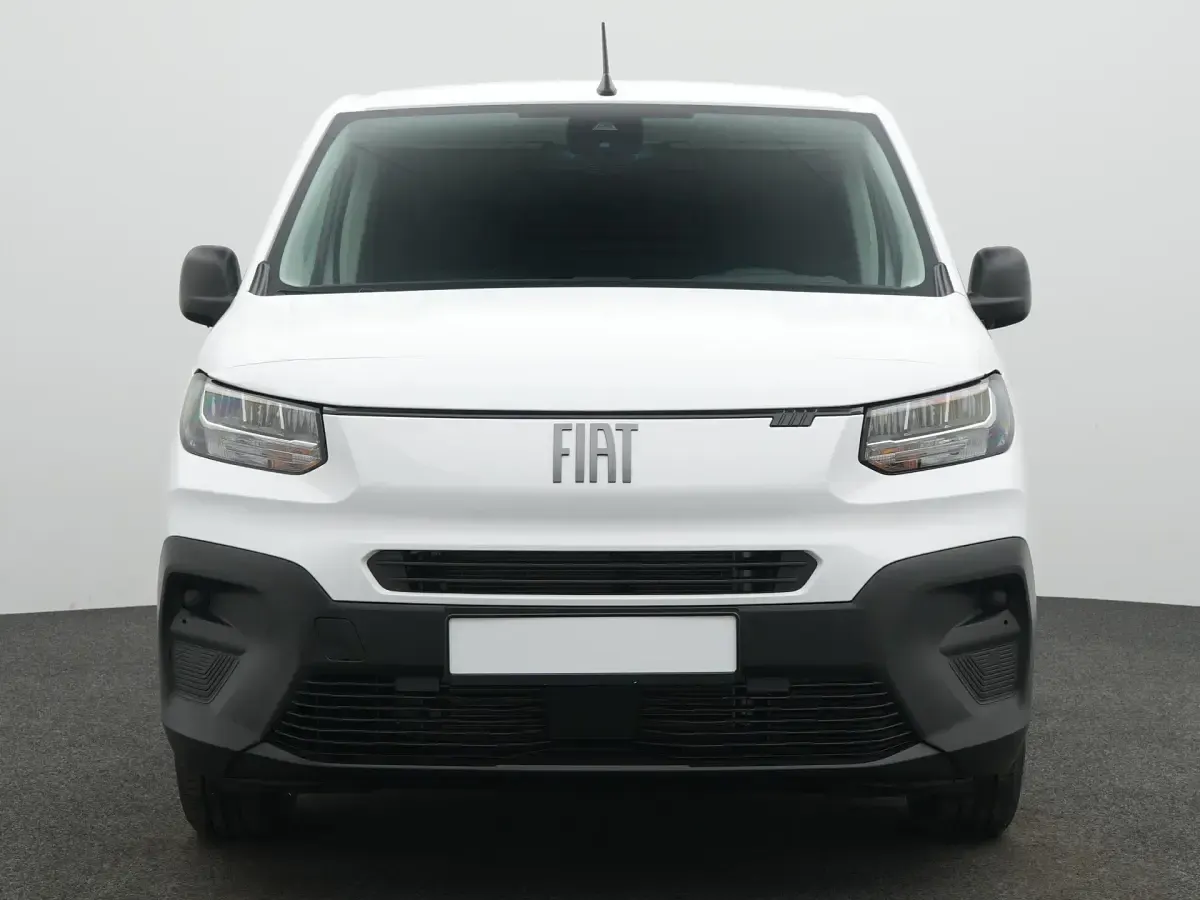 Neu Fiat Doblò Easy 101 PS (74 kW) 2026 Weiß Van / Kleinbus