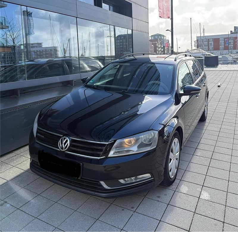 Gebraucht VW Passat 105 PS (77 kW) 2014 Schwarz Kombi
