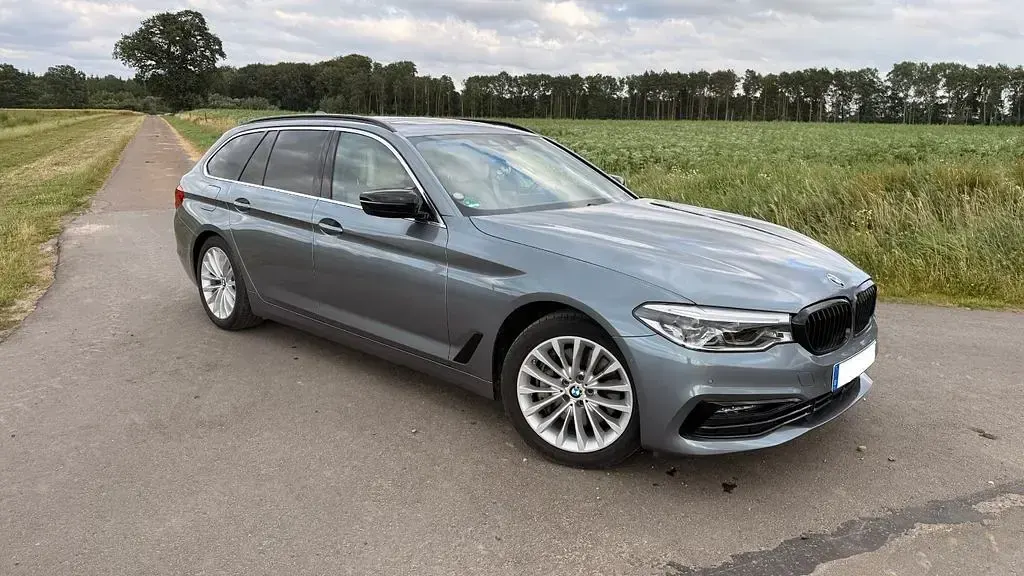 Gebraucht BMW 540 Luxury Line 340 PS (250 kW) 2019 Grau Kombi