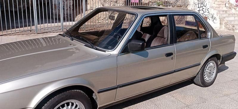 Gebraucht BMW 318 109 PS (80 kW) 1985 Beige Limousine