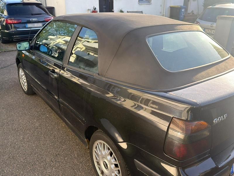 Gebraucht VW Golf Cabriolet 105 PS (77 kW) 2000 Schwarz Cabrio