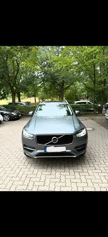 Gebraucht Volvo XC90 Momentum 235 PS (172 kW) 2018 Silber SUV
