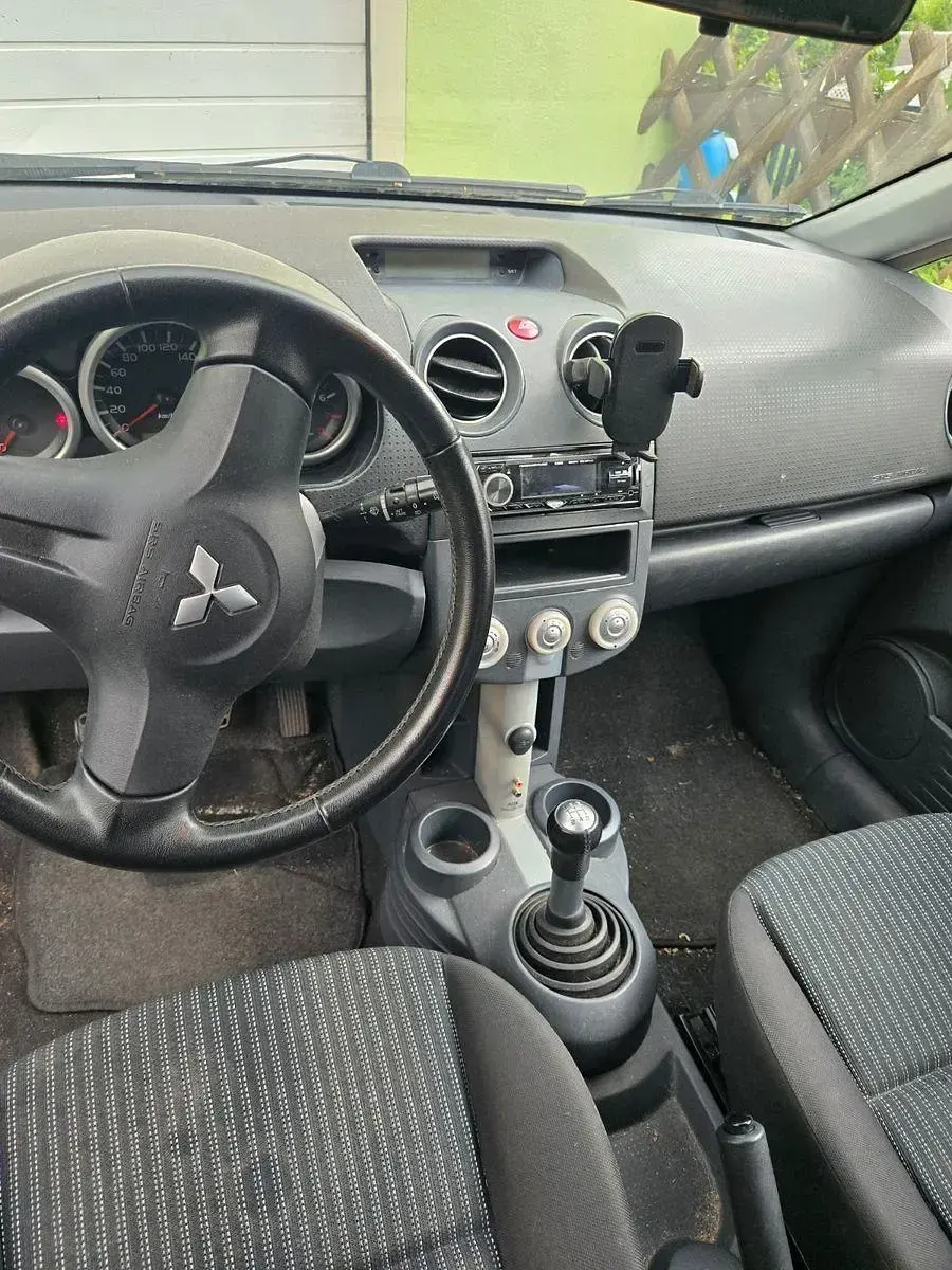 Gebraucht Mitsubishi Colt 95 PS (69 kW) 2008 Weiß Limousine