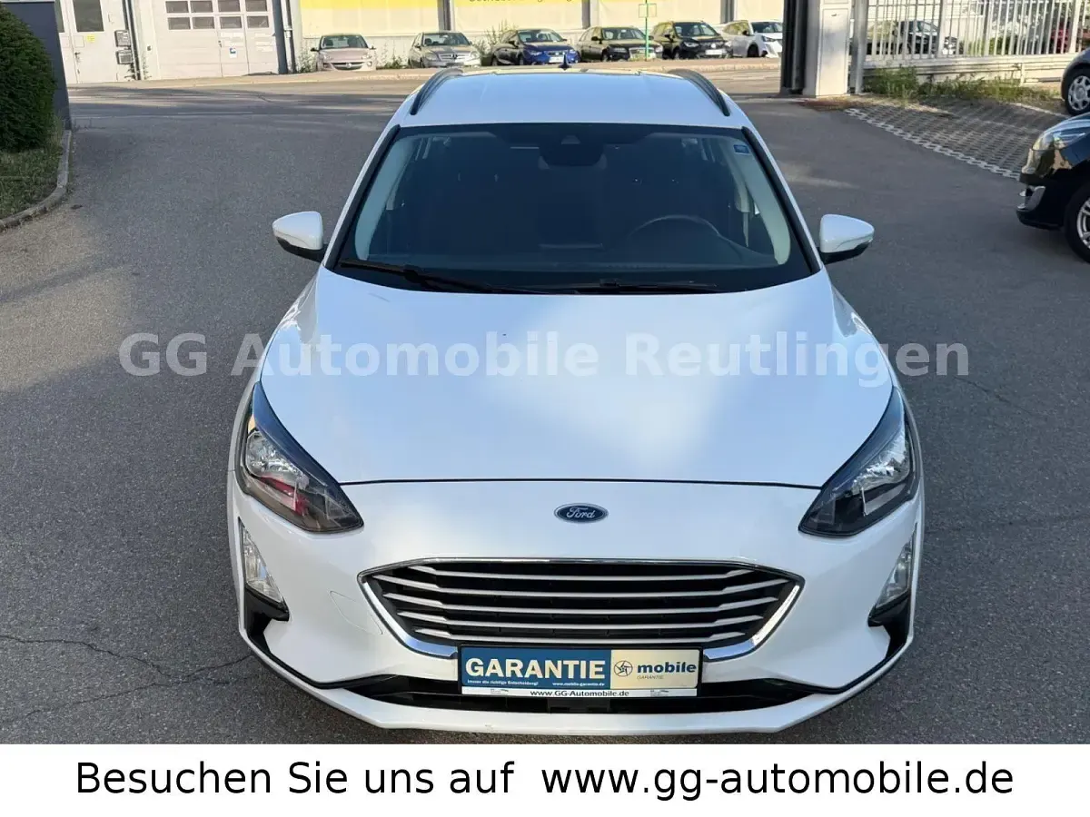Gebraucht Ford Focus Trend 125 PS (91 kW) 2021 Weiß Kombi