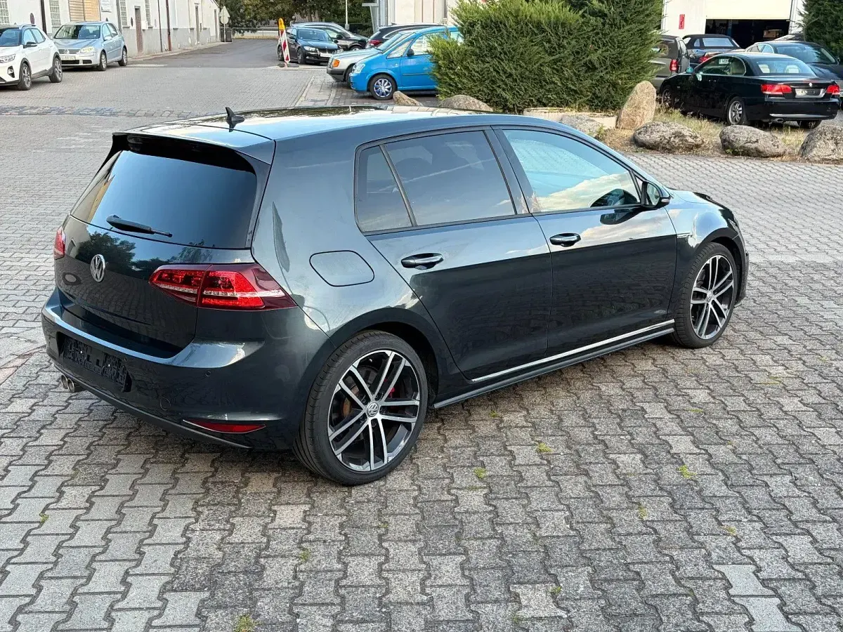 Gebraucht VW Golf VII GTD 184 PS (135 kW) 2015 Grau Limousine