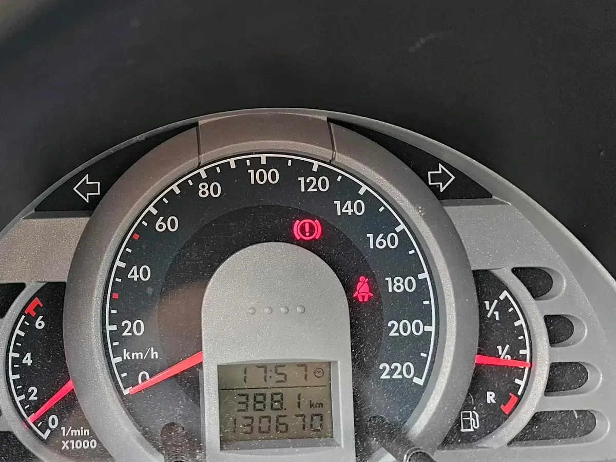 Gebraucht VW Fox 55 PS (40 kW) 2006 Gelb Kleinwagen