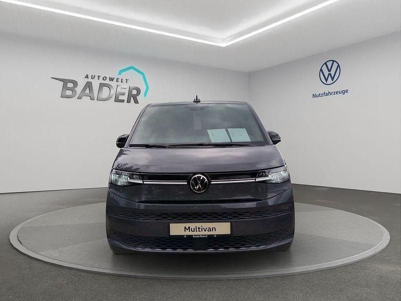 Neu VW Multivan Life 150 PS (110 kW) 2025 Grau Van