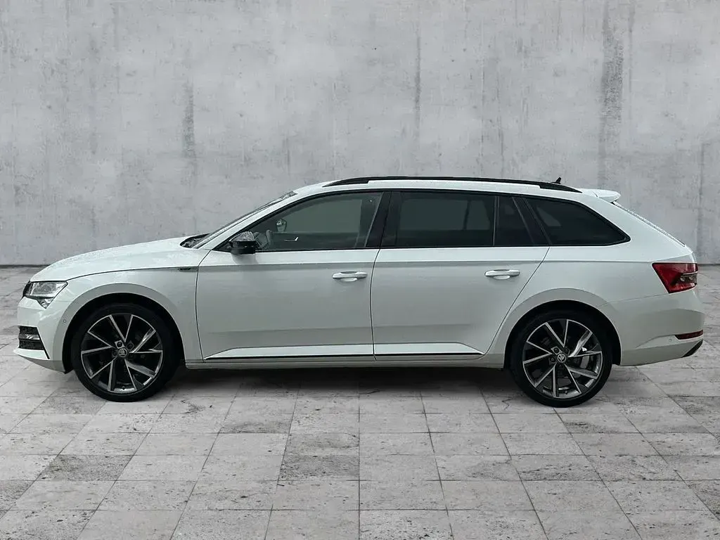 Gebraucht Skoda Superb SportLine 200 PS (147 kW) 2022 Moonweiß perleffekt Kombi
