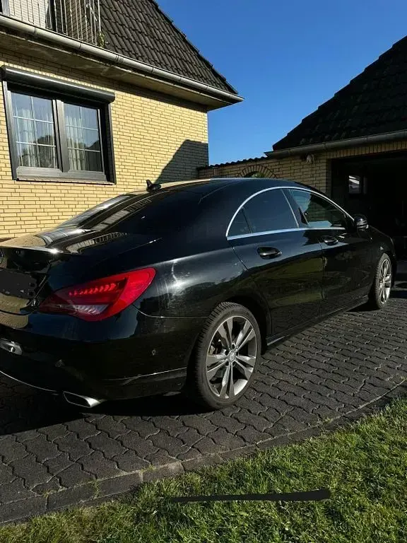 Gebraucht Mercedes CLA180 AMG line 122 PS (89 kW) 2014 Schwarz Coupé