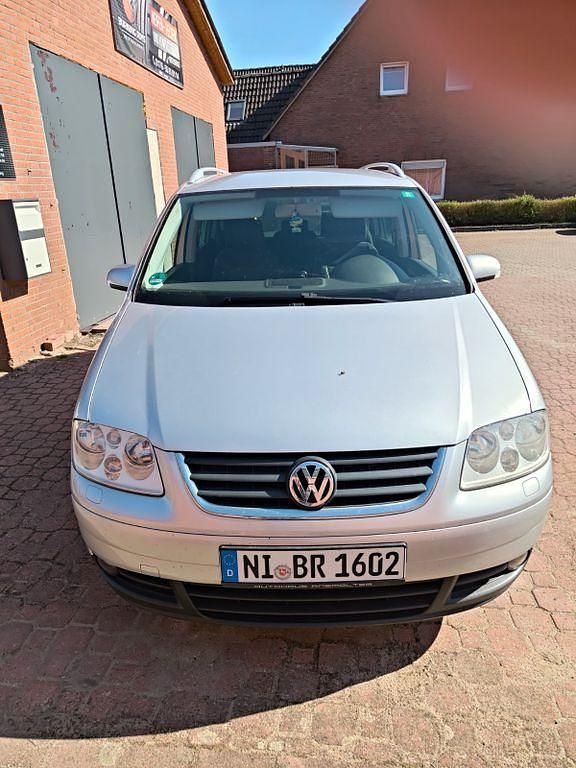 Gebraucht VW Touran Highline 140 PS (102 kW) 2005 Silber Van / Kleinbus