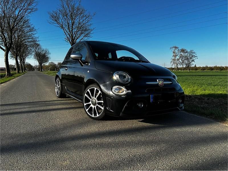 Schwarz Gebraucht 2020 Abarth 595 Turismo Kleinwagen | 14.750 € (Superpreis) - Bild 1/4