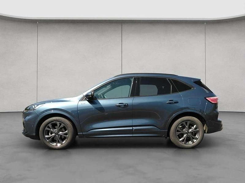 Gebraucht Ford Kuga ST-Line X 150 PS (110 kW) 2023 Chrome blue metallic SUV