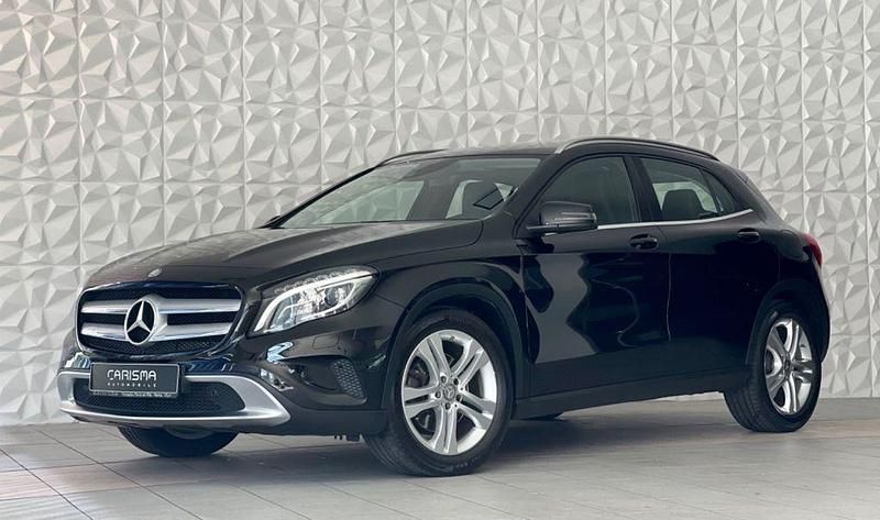 Schwarz Gebraucht 2014 Mercedes GLA250 SUV | 17.600 € (Fairer Preis) - Bild 1/4