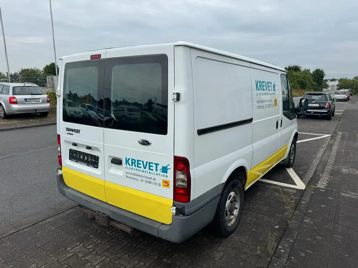 Gebraucht Ford Transit 85 PS (62 kW) 2010 Van / Kleinbus