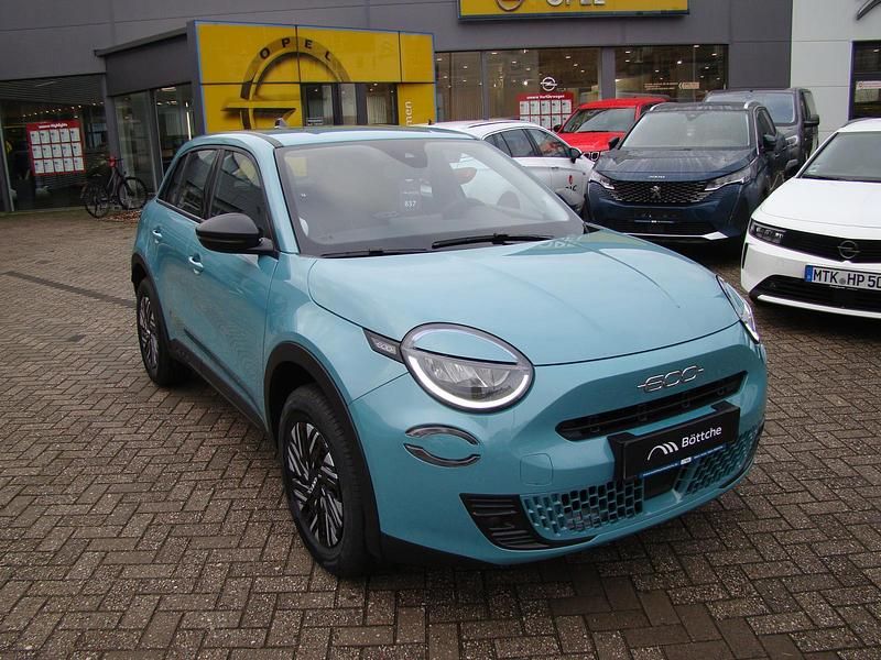 Gebraucht Fiat 125 101 PS (74 kW) 2024 Cielo blau SUV