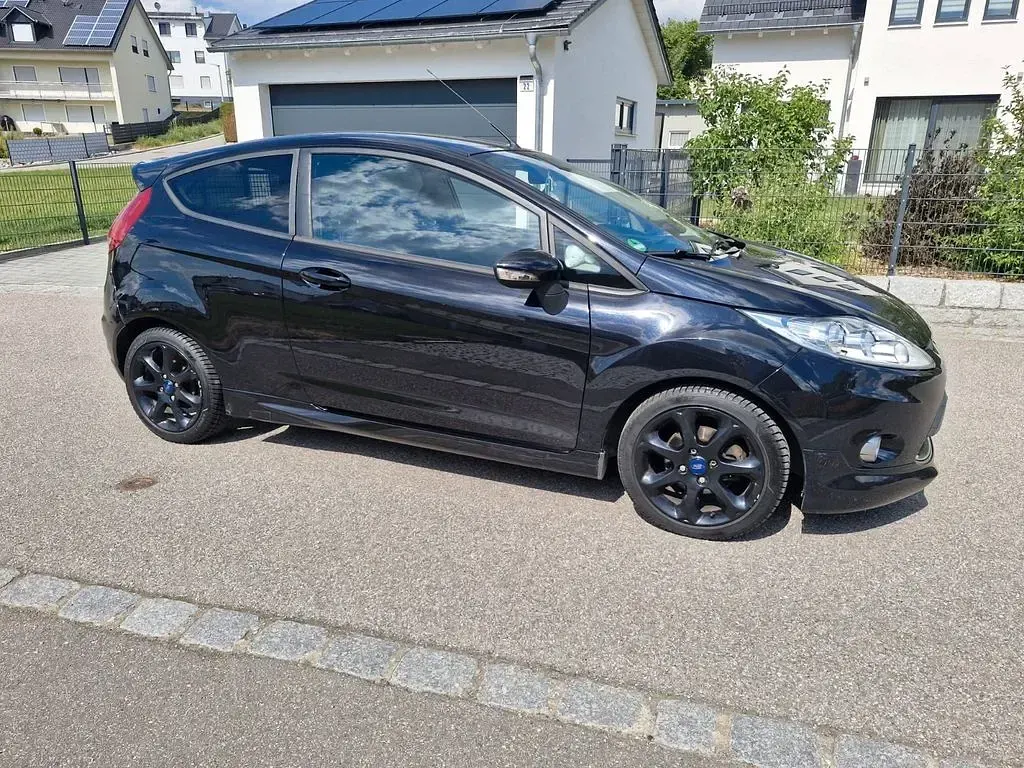 Gebraucht Ford Fiesta Sport 95 PS (69 kW) 2012 Schwarz Kleinwagen