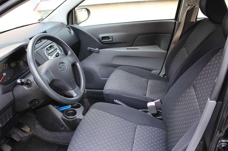 Gebraucht Daihatsu Cuore Plus 58 PS (42 kW) 2007 Schwarz Kleinwagen