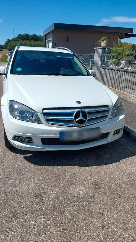 Weiß Gebraucht 2008 Mercedes C220 Avantgarde Kombi | 6.490 € (Fairer Preis) - Bild 1/4