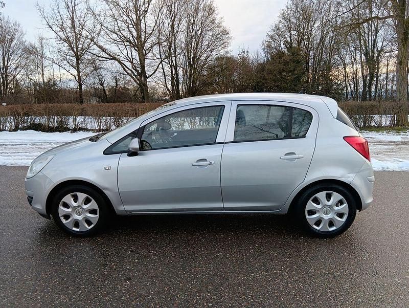 Second-hand Opel Corsa Edition 80 CP (58 kW) 2009 Argintiu Berlinǎ