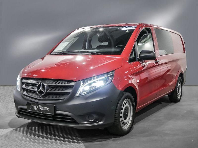 Jupiterrot Gebraucht 2023 Mercedes Vito Van / Kleinbus | 42.709 € - Bild 1/4
