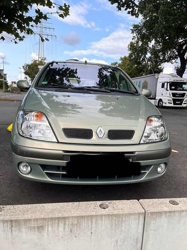 Grün Gebraucht 2002 Renault Scénic Van / Kleinbus | 1.450 € (Guter Preis) - Bild 1/4