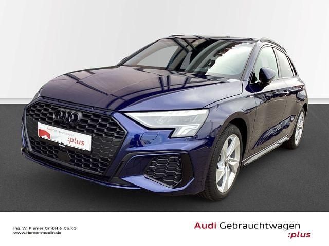 Navarrablau metallic Gebraucht 2024 Audi A3 Sportback S-Line Limousine | 34.069 € (Etwas zu teuer) - Bild 1/4