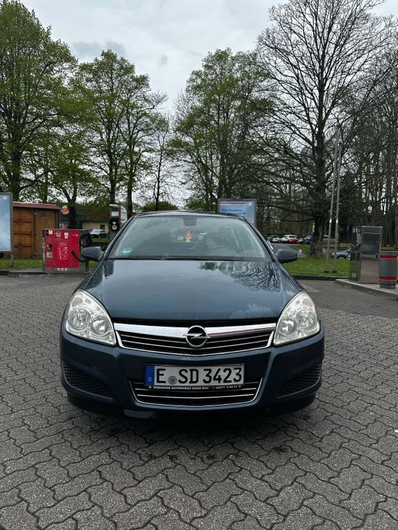 Blau Gebraucht 2007 Opel Astra Limousine | 2.500 € (Fairer Preis) - Bild 1/4