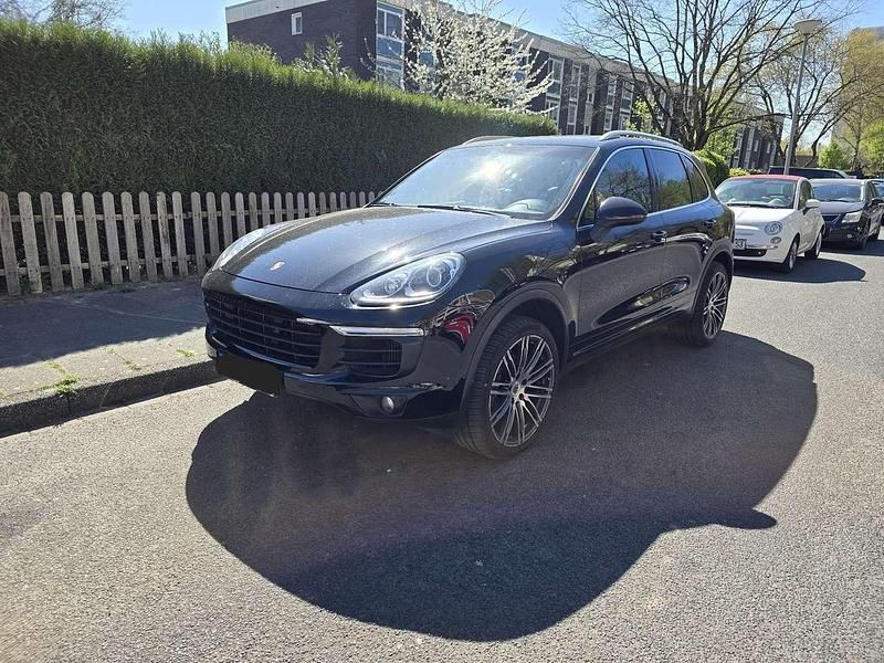 Schwarz Gebraucht 2014 Porsche Cayenne SUV | 31.400 € (Teuer) - Bild 1/4