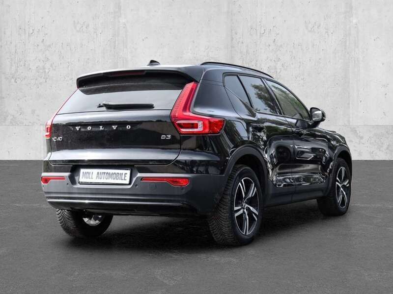 Gebraucht Volvo XC40 Plus 163 PS (119 kW) 2023 Schwarz SUV