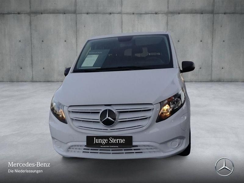 Gebraucht Mercedes e-Vito 150 kW (204 PS) 2021 Weiß Van / Kleinbus