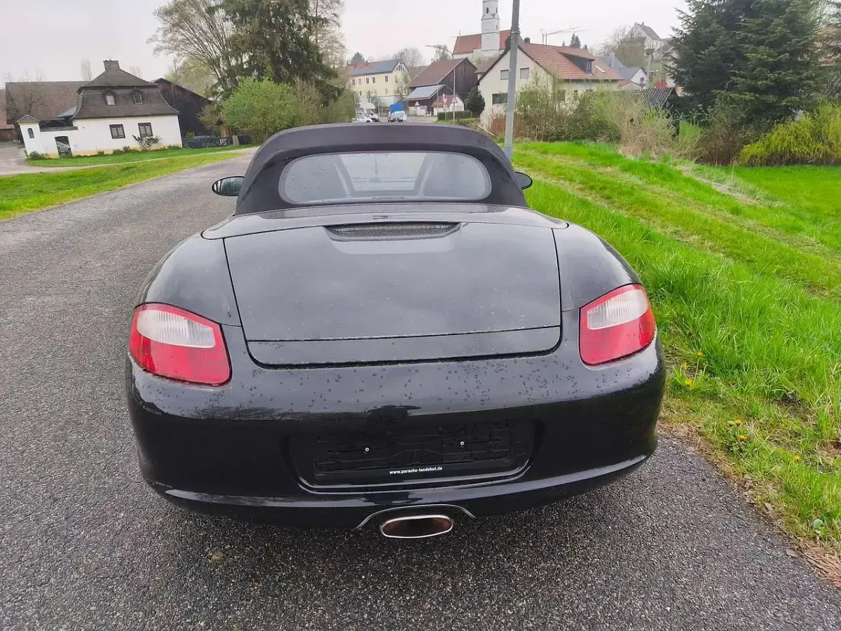 Begagnad Porsche Boxster Basis 239 HK (175 kW) 2005 Svart Cab