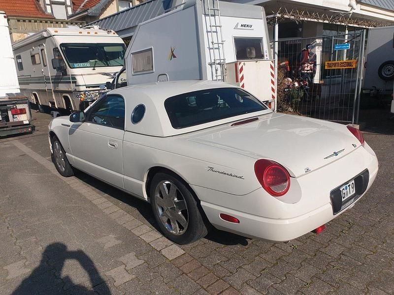 Usata Ford Thunderbird 284 CV (208 kW) 2004 Bianco Cabrio