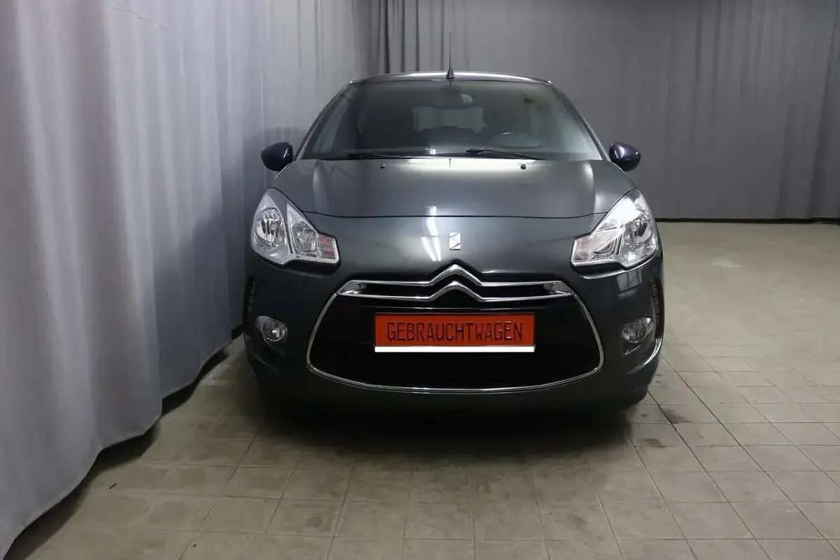 Gebraucht Citroën DS3 Sport Chic 156 PS (114 kW) 2014 Shark grau metallic Limousine