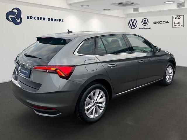 Neu Skoda Scala Selection 116 PS (85 kW) 2025 Graphitegrau metallic Kleinwagen