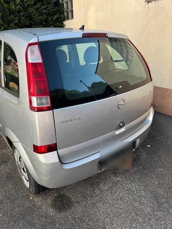 Gebraucht Opel Meriva 100 PS (73 kW) 2004 Silber Van / Kleinbus