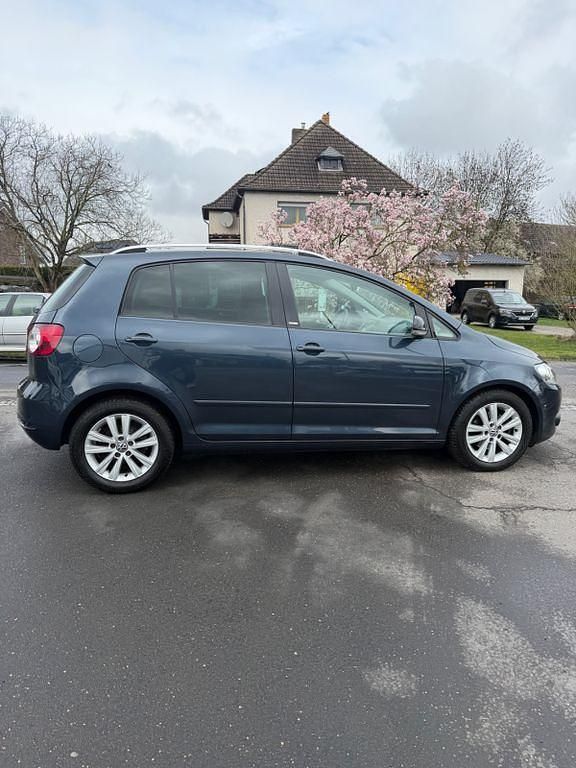 Gebraucht VW Golf Plus Cross 105 PS (77 kW) 2011 Blau Van / Kleinbus