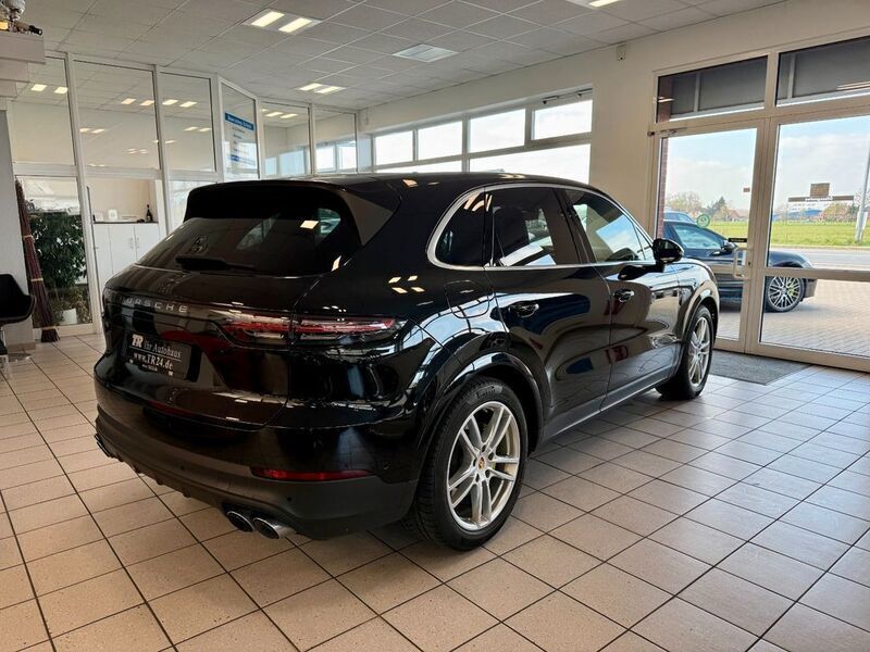 Gebraucht Porsche Cayenne 462 PS (339 kW) 2022 Schwarz SUV