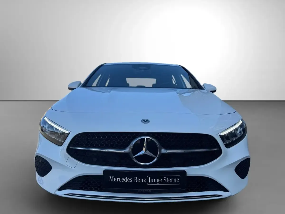 Gebraucht Mercedes A200 Progressive 150 PS (110 kW) 2025 Weiß Limousine