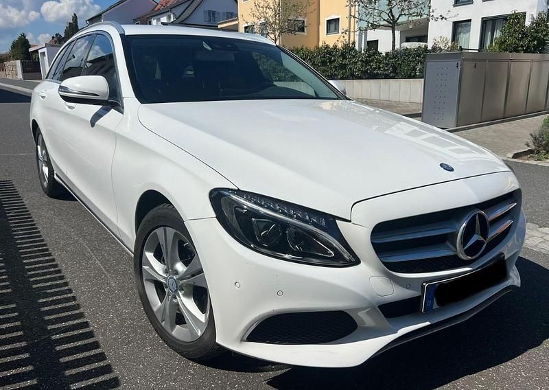 Gebraucht Mercedes 220 170 PS (125 kW) 2016 Weiß Kombi