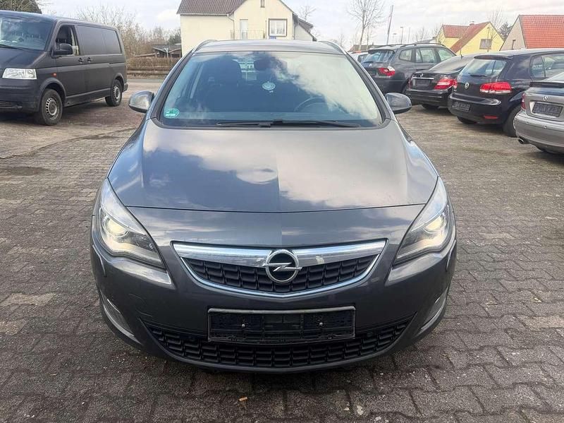 Gebraucht Opel Astra 125 PS (91 kW) 2011 Grau Kombi