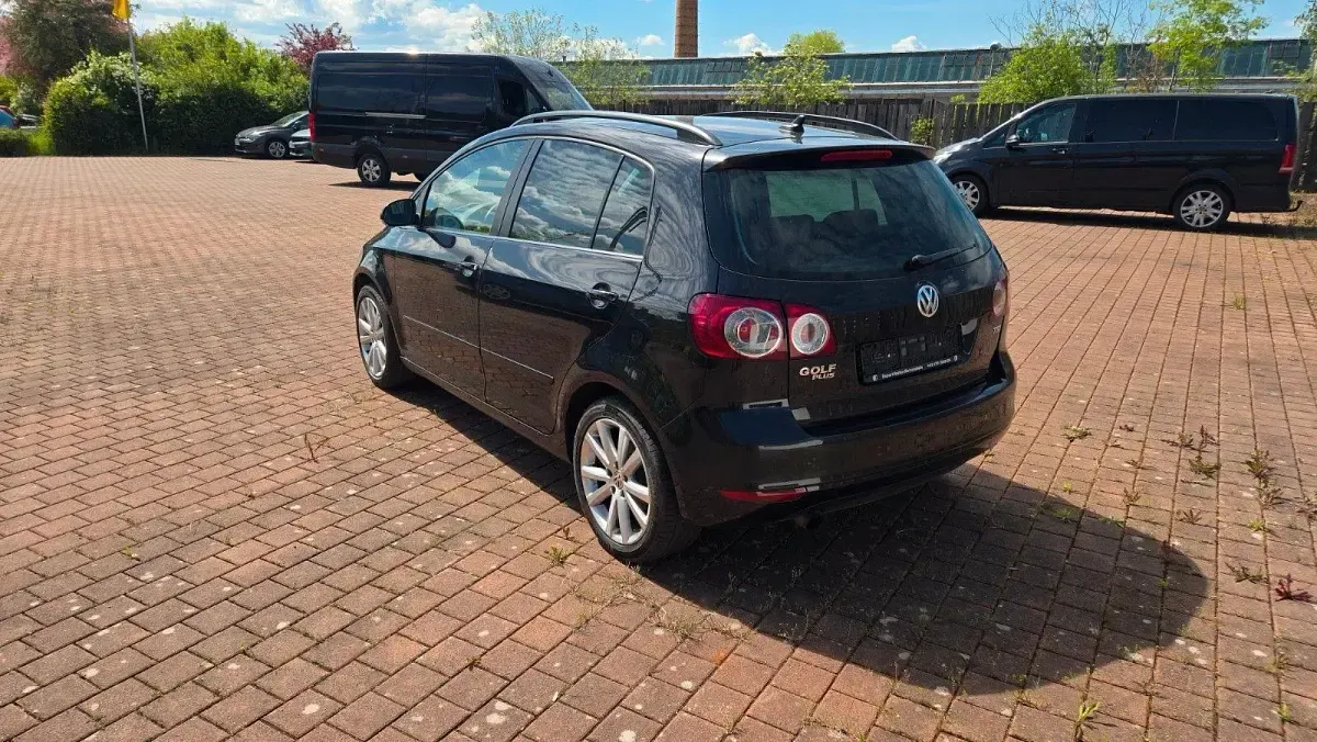 Gebraucht VW Golf Plus Cross Life 105 PS (77 kW) 2014 Schwarz Van / Kleinbus