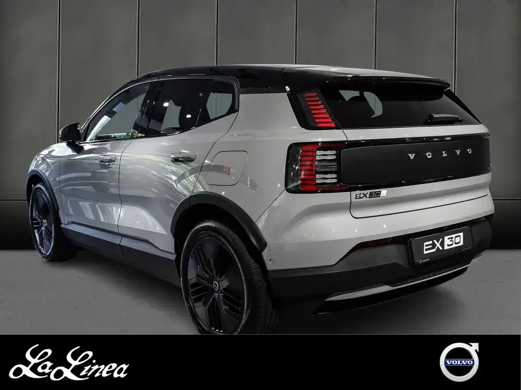 Gebraucht Volvo EX30 CC Performance 314 kW (428 PS) 2026 Grau SUV