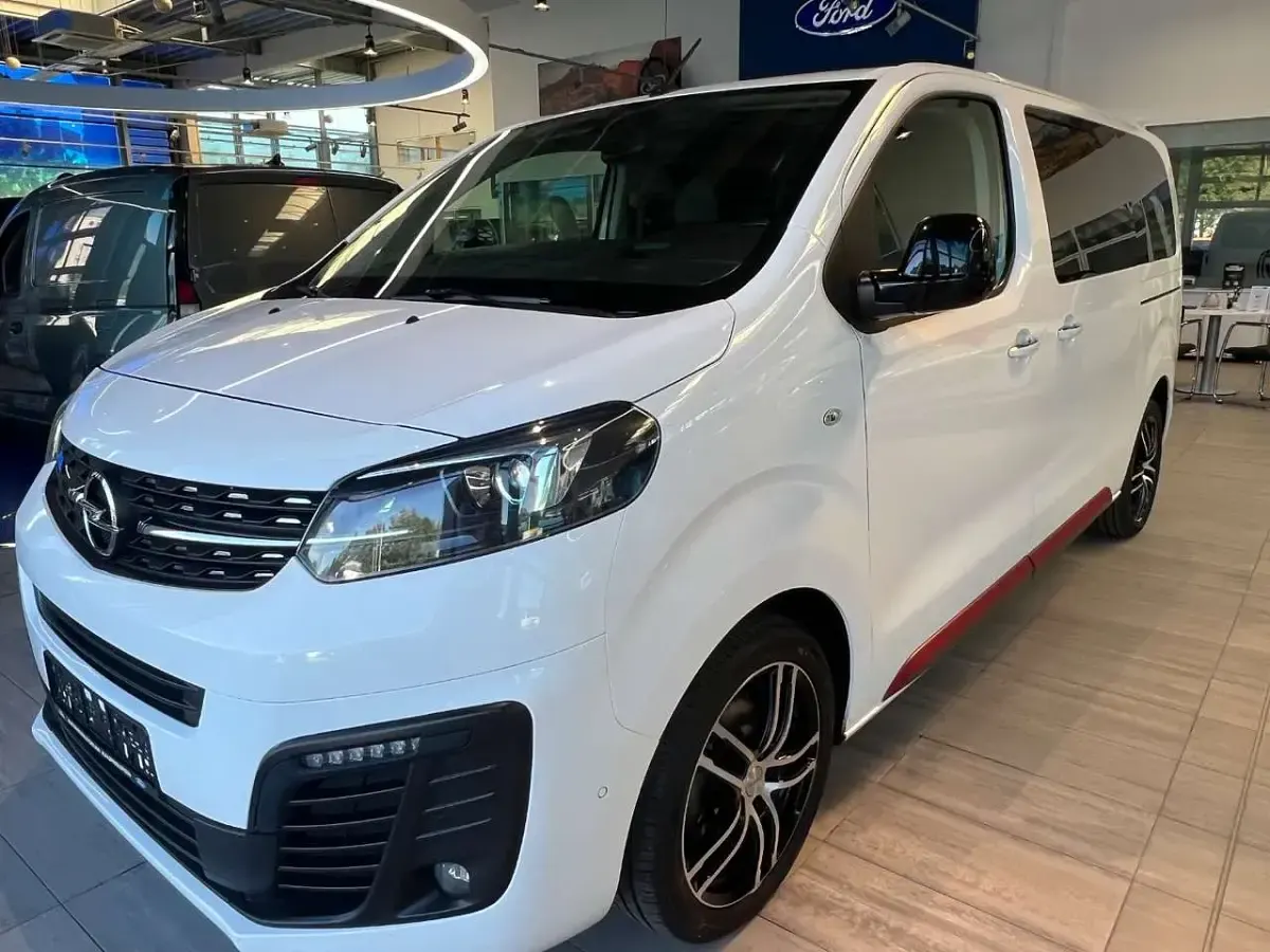 Gebraucht Opel Zafira Life Innovation 177 PS (130 kW) 2020 Weiß Van / Kleinbus