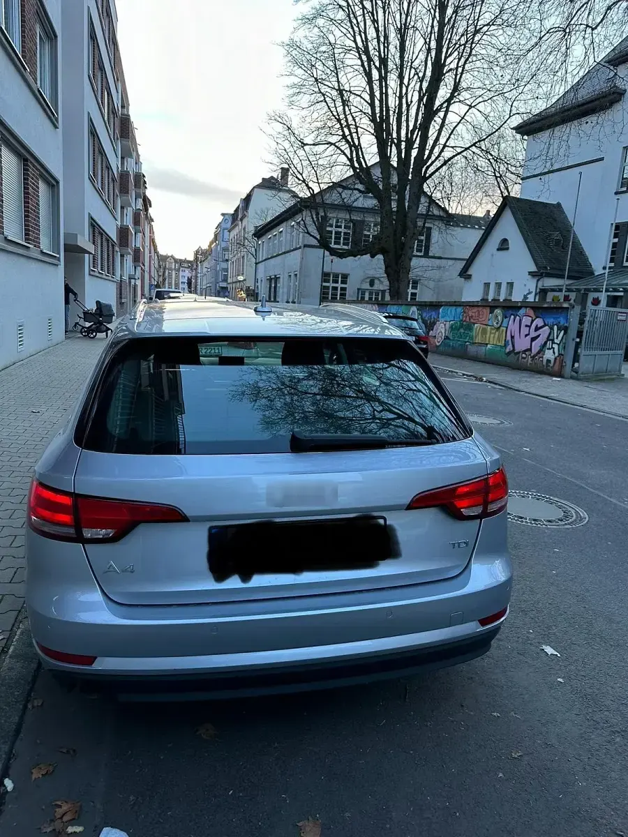 Gebraucht Audi A4 Sport 190 PS (139 kW) 2017 Silber Kombi