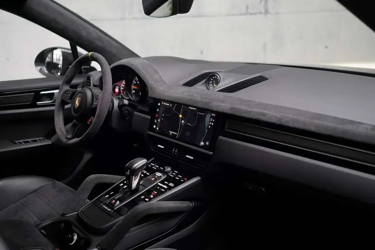 Gebraucht Porsche Cayenne Turbo GT 640 PS (470 kW) 2023 Schwarz SUV