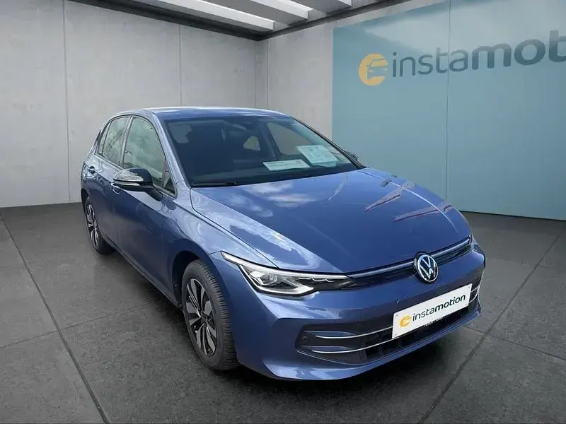 Gebraucht VW Golf VIII 150 PS (110 kW) 2025 Blau Kleinwagen